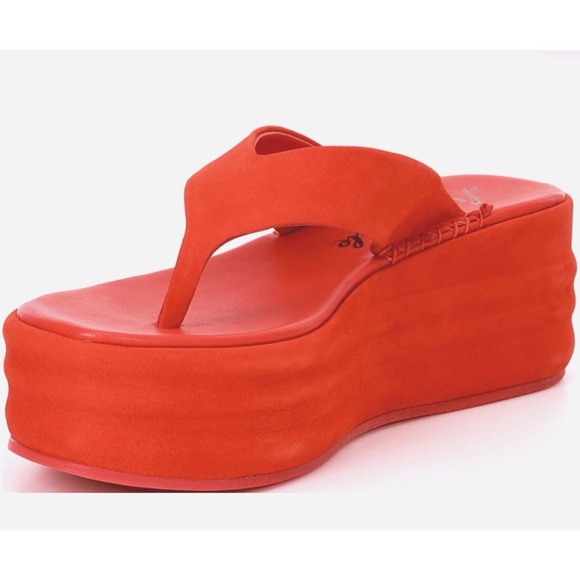 NEW Free People Red Platform Haven Sandals Thongs Size 40 - 9 / 9.5 - Picture 3 of 8